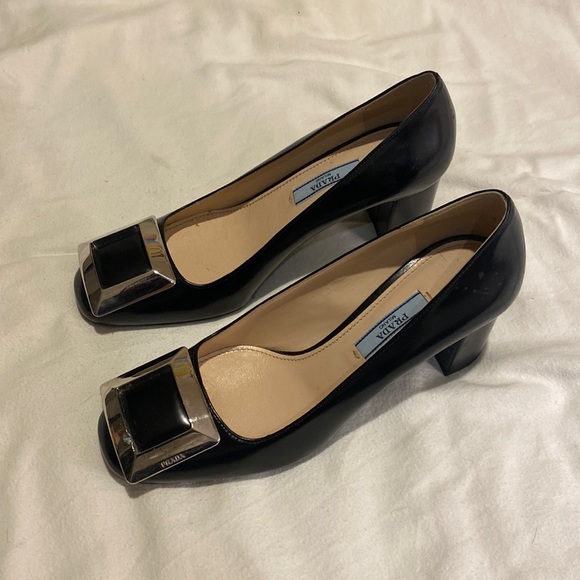Black Prada Heels - Picture 1 of 2